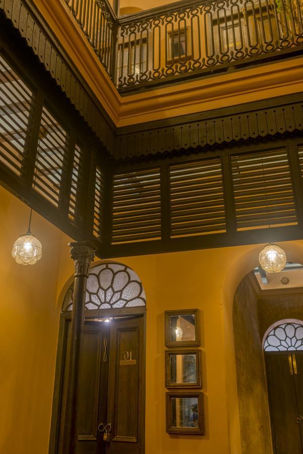 Calcutta Bungalow Exteriör bild